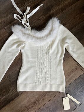 Ivory Faux-Fur Trim Cable-Knit Off the Shoulder Sweater